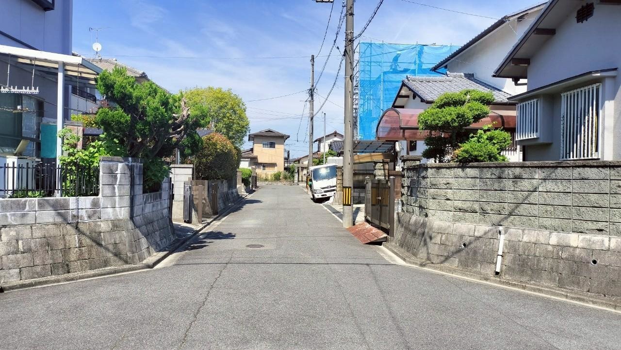 黒瀬楢原東2丁目 前面道路